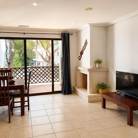 Seaside 1bdr W 2 Bathrooms, Pool 公寓