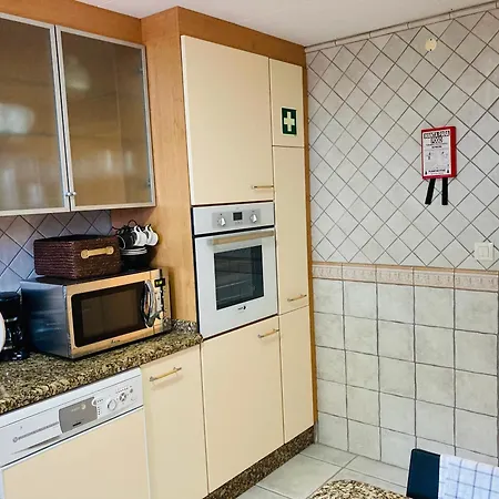 Seaside 1Bdr W 2 Bathrooms, Ac, Pool * Albufeira