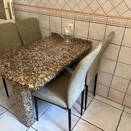Seaside 1Bdr W 2 Bathrooms, Ac, Pool