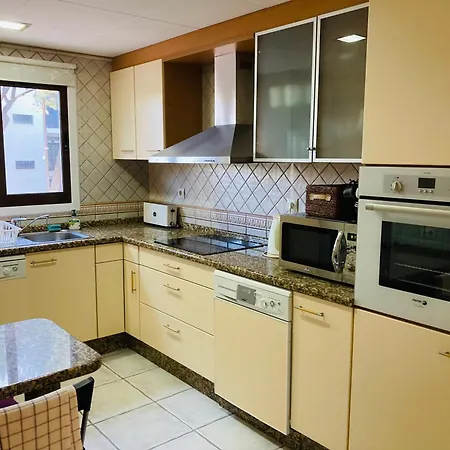 Seaside 1Bdr W 2 Bathrooms, Ac, Pool Albufeira